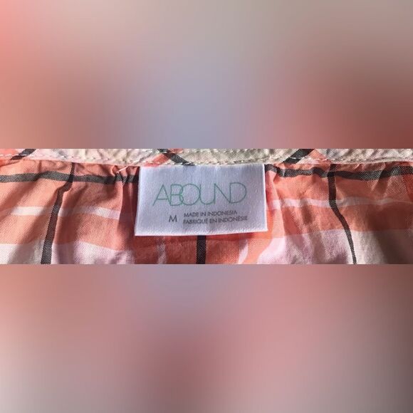 NWT … ABOUND “Size M” Plaid Crop Top / Blouse - Picture 4 of 5
